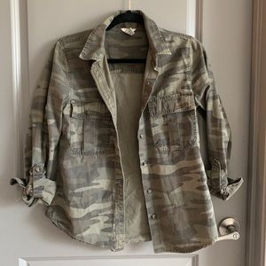 Camo shirt jacket